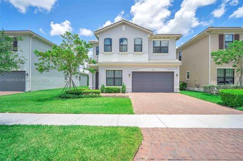 8775 NW 37th Dr, Coral Springs, FL 33065