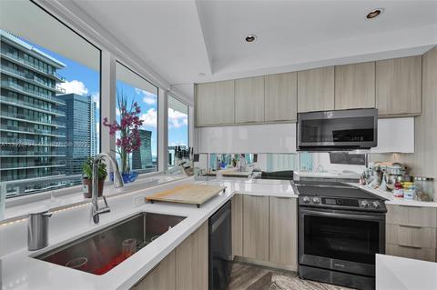 60 SW 13th St #4416, Miami, FL 33130 photo 9