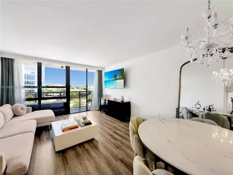 600 NE 36th St #306, Miami, FL 33137