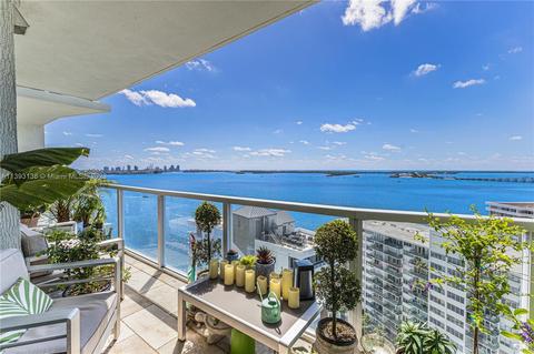 218 SE 14th St #2103, Miami, FL 33131