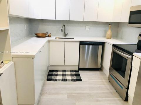 1651 NE 115th St #7C, Miami, FL 33181