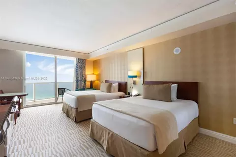 18001 Collins Ave #1606, Sunny Isles Beach, FL 33160