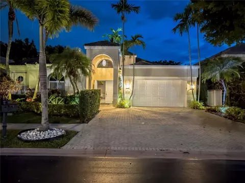 2707 Pinehurst, Weston, FL 33332 photo 2
