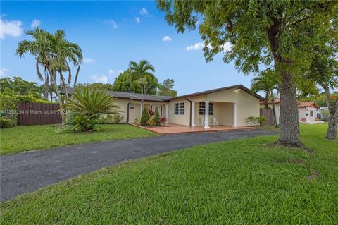 2820 SW 120th Rd, Miami, FL 33175