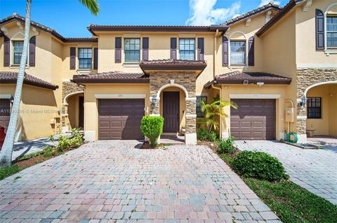 375 NE 37th Ter, Homestead, FL 33033