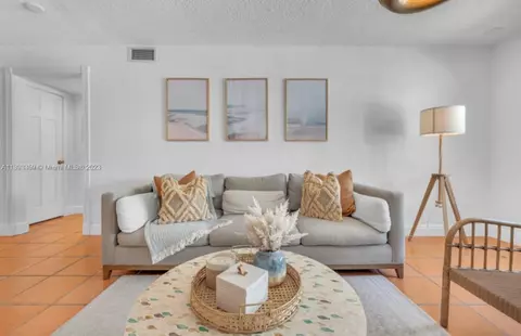 251 Galen Dr #201E, Key Biscayne, FL 33149