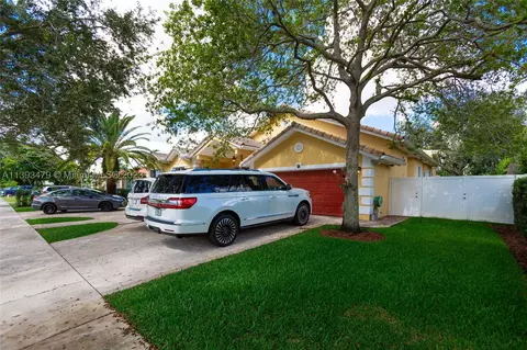 2900 SW 80th Ave, Miami, FL 33155