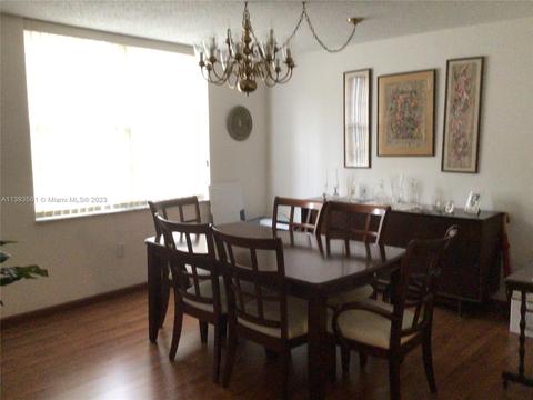 10854 N Kendall Dr #214, Miami, FL 33176