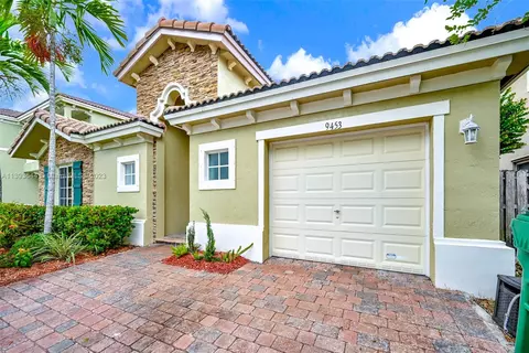 9453 SW 224th Ter, Cutler Bay, FL 33190