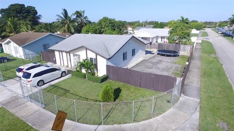 16912 SW 100th Pl, Miami, FL 33157