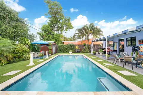 5201 NE 3rd Ter, Oakland Park, FL 33334