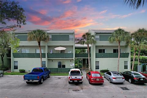 8909 NW 28th Dr #28, Coral Springs, FL 33065