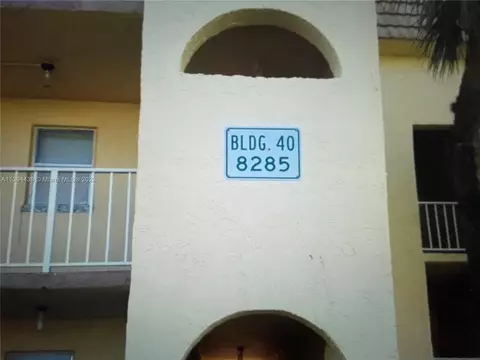 8285 Sunrise Lakes Blvd #302, Sunrise, FL 33322