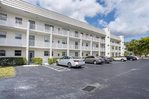 8135 Sunrise Lakes Blvd #101, Sunrise, FL 33322