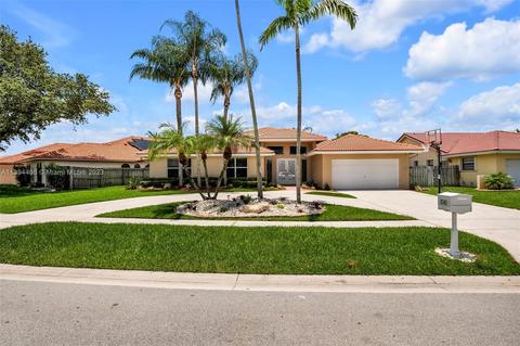 1541 NW 100th Way, Plantation, FL 33322