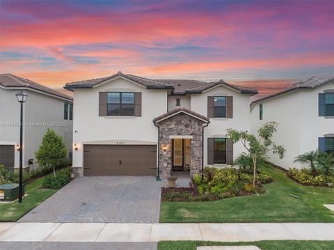 8140 NW 78th St, Tamarac, FL 33321
