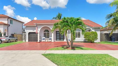 5912 SW 163rd Pl, Miami, FL 33193
