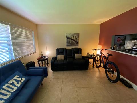 2916 Funston St #45A, Hollywood, FL 33020