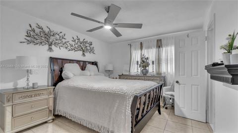 3301 N 23rd Ave, Hollywood, FL 33020