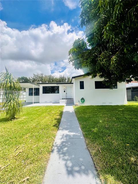 7855 SW 17th St, Miami, FL 33155