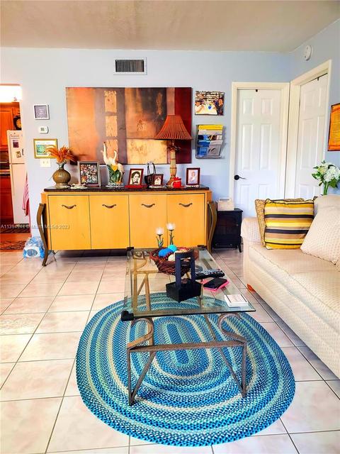 3588 La Aires Ct #D1, Greenacres, FL 33463