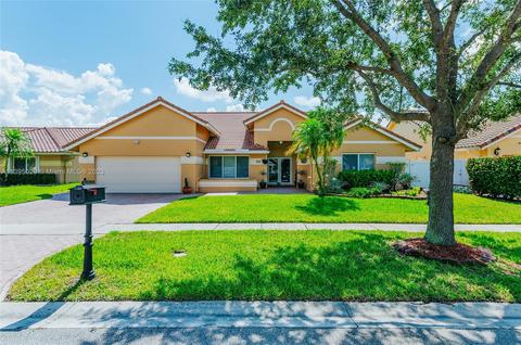 655 NW 164th Ave, Pembroke Pines, FL 33028