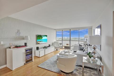 1000 Island Bl #2812, Aventura, FL 33160