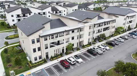 7915 NW 104th Ave #23, Doral, FL 33178