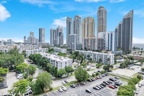 231 174th St #1412, Sunny Isles Beach, FL 33160