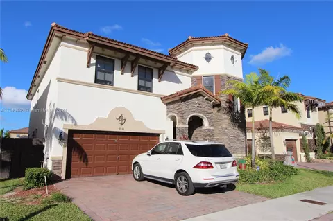 9931 NW 87th Ter, Doral, FL 33178