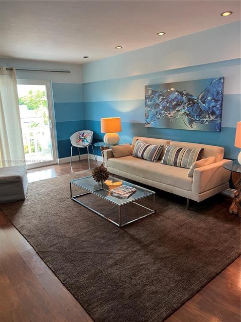 1033 Lenox Ave #302, Miami Beach, FL 33139