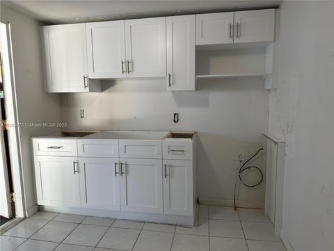 276 E 12th St, Hialeah, FL 33010 photo 10