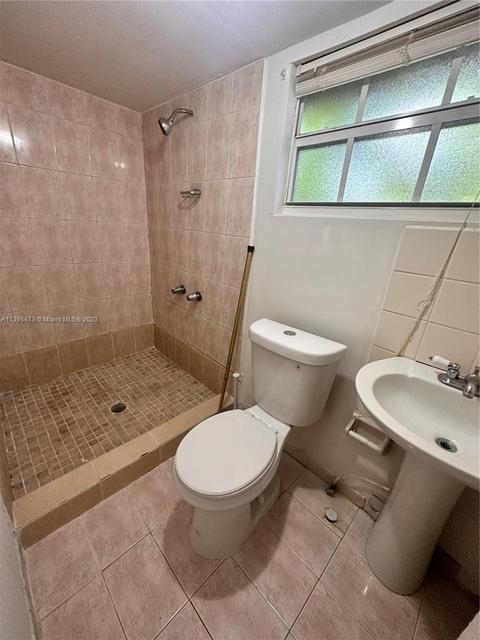 276 E 12th St, Hialeah, FL 33010 photo 12