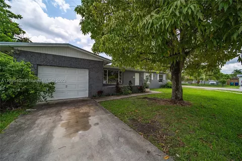19823 SW 119th Ct, Miami, FL 33177