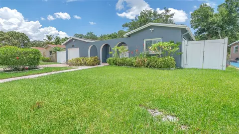 831 SW 49th Ter, Margate, FL 33068