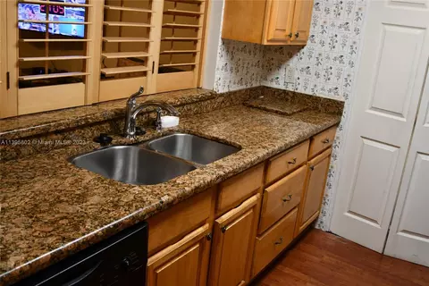 322 NW 69th Ave #248, Plantation, FL 33317