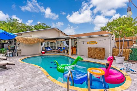 12066 SW 210th Ter, Miami, FL 33177