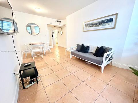 100 Lincoln Rd #303, Miami Beach, FL 33139