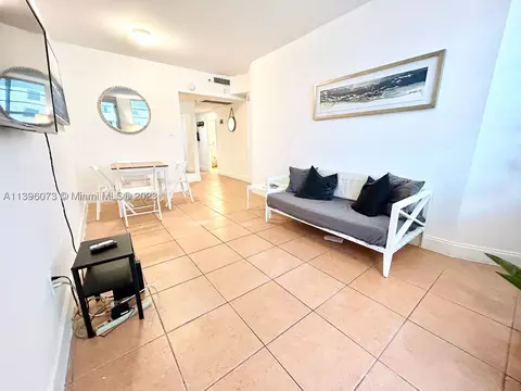 100 Lincoln Rd #303, Miami Beach, FL 33139