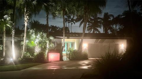 9451 E Calusa Club Dr, Miami, FL 33186