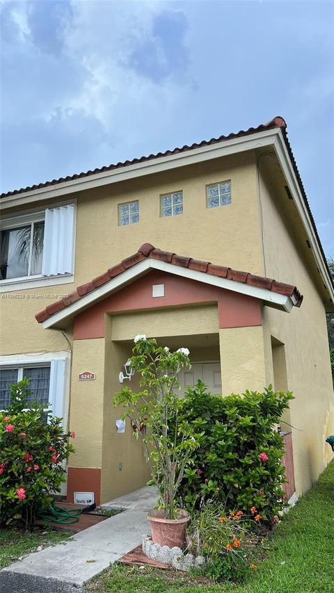 5247 NW 190th Ln #5247, Miami Gardens, FL 33055