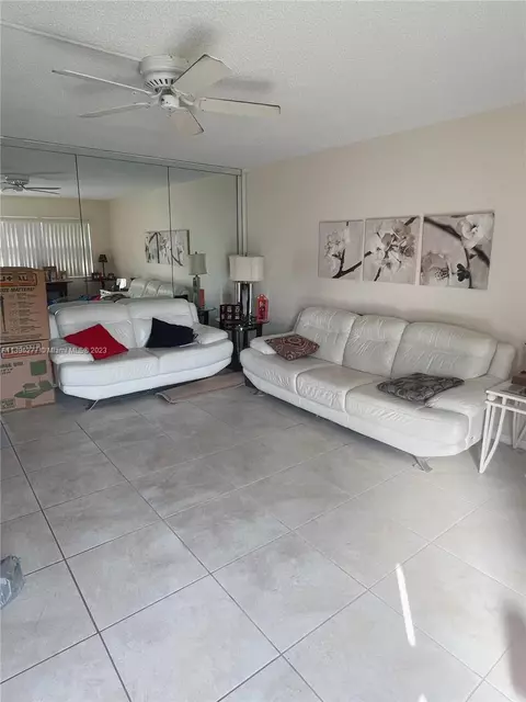 2 Richmond B, Deerfield Beach, FL 33442