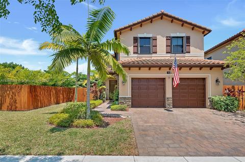 165 NE 23rd Ter, Homestead, FL 33033