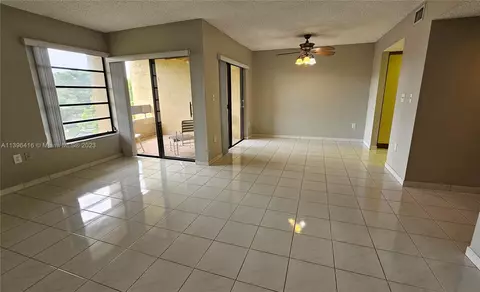 9022 SW 123rd Ct #O403, Miami, FL 33186