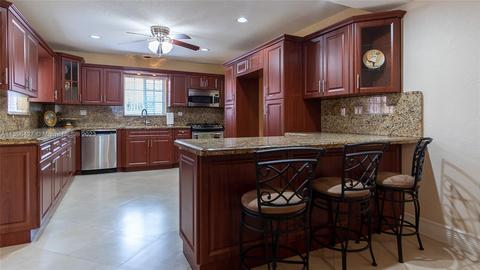 110 W 39th Pl, Hialeah, FL 33012 photo 21