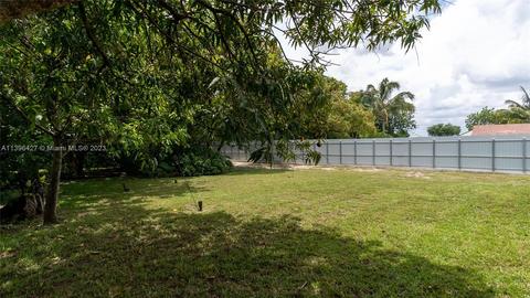 110 W 39th Pl, Hialeah, FL 33012 photo 63