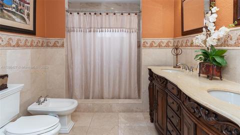 110 W 39th Pl, Hialeah, FL 33012 photo 45