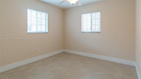 110 W 39th Pl, Hialeah, FL 33012 photo 10