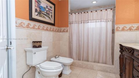 110 W 39th Pl, Hialeah, FL 33012 photo 47