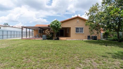 110 W 39th Pl, Hialeah, FL 33012 photo 65